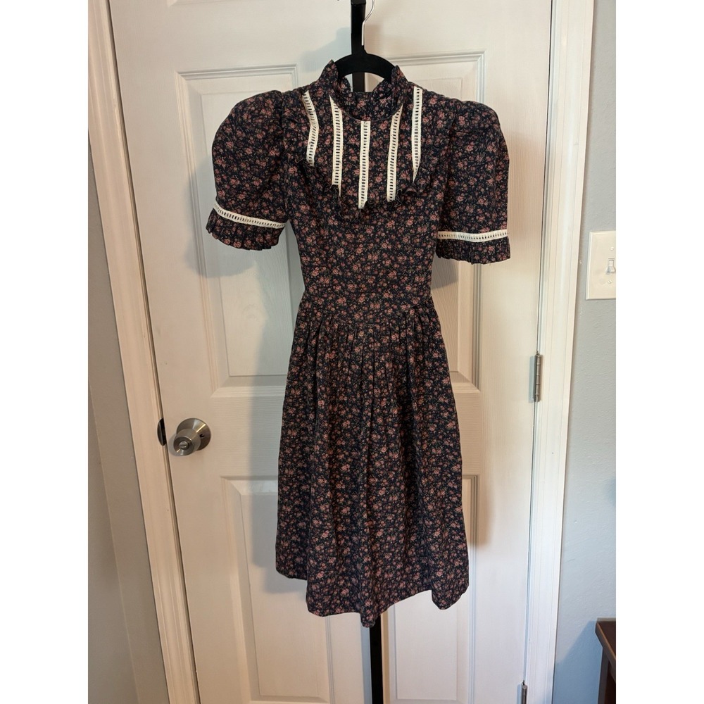Handmade‎ Colonial Pioneer Prairie Girl's Dress Child's Sz 2 Eyelet Ruffle Apron